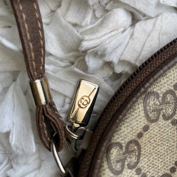 Vintage Gucci crossbody - Picture 4 of 16